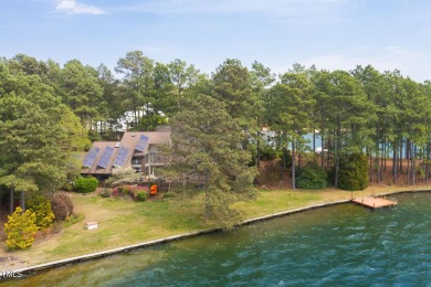 LAKEFRONT Opportunity with INCREDIBLE POTENTIAL!!!
This home on Beacon Ridge Golf and Country Club in North Carolina - for sale on GolfHomes.com, golf home, golf lot