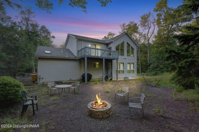 MOVE IN READY! Spacious 3BED/3BATH Contemporary located on the on Pocono Farms Country Club in Pennsylvania - for sale on GolfHomes.com, golf home, golf lot