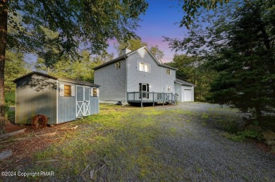 MOVE IN READY! Spacious 3BED/3BATH Contemporary located on the on Pocono Farms Country Club in Pennsylvania - for sale on GolfHomes.com, golf home, golf lot