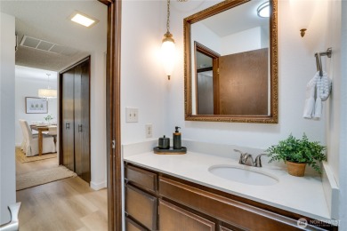 Embrace easy living in this beautifully refreshed 2BD 1.75BA on Highlands Golf Club in Washington - for sale on GolfHomes.com, golf home, golf lot