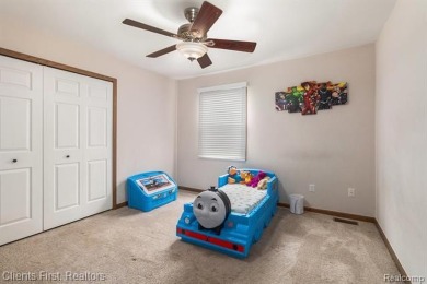 Move-in ready with immediate occupancy! This beautiful colonial on Pheasant Run Golf Club in Michigan - for sale on GolfHomes.com, golf home, golf lot