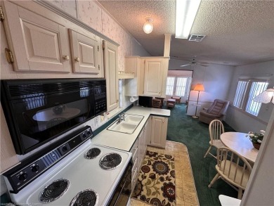 LOOK NO FURTHER!!  ESCAPE THE HUSTLE AND BUSTLE OF BIG CITY on Bluffs Golf Course in Florida - for sale on GolfHomes.com, golf home, golf lot