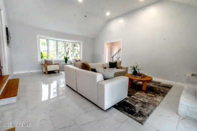 Move right in to this beautifully renovated 4-bedroom, 3 on Hollywood Golf Club in New Jersey - for sale on GolfHomes.com, golf home, golf lot