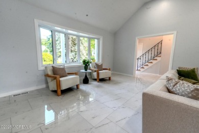 Move right in to this beautifully renovated 4-bedroom, 3 on Hollywood Golf Club in New Jersey - for sale on GolfHomes.com, golf home, golf lot