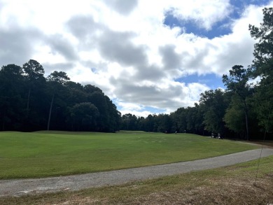 Looking for the perfect combination of beach and golf?  Then on Aberdeen Golf and Country Club in South Carolina - for sale on GolfHomes.com, golf home, golf lot