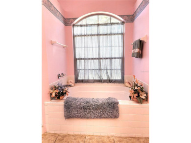 Beautifully maintained home located in the Fairway Estates on Rainbow Springs Golf and Country Club in Florida - for sale on GolfHomes.com, golf home, golf lot