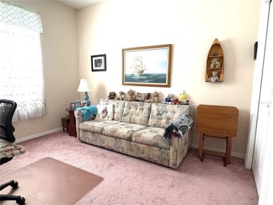 Beautifully maintained home located in the Fairway Estates on Rainbow Springs Golf and Country Club in Florida - for sale on GolfHomes.com, golf home, golf lot