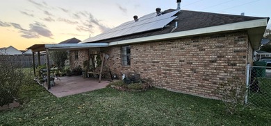 This charming 3-bedroom, 2-bath home offers the perfect blend of on Bayou Country Club in Louisiana - for sale on GolfHomes.com, golf home, golf lot