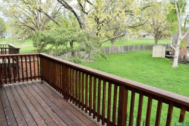 Dennis McGuire, M: , dennis.mcguire,   - Enjoy the convenience on Oak Hills Country Club in Nebraska - for sale on GolfHomes.com, golf home, golf lot