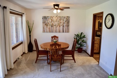 Dennis McGuire, M: , dennis.mcguire,   - Enjoy the convenience on Oak Hills Country Club in Nebraska - for sale on GolfHomes.com, golf home, golf lot