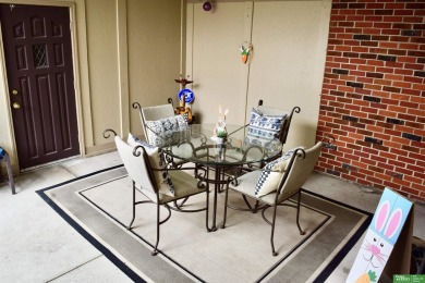 Dennis McGuire, M: , dennis.mcguire,   - Enjoy the convenience on Oak Hills Country Club in Nebraska - for sale on GolfHomes.com, golf home, golf lot