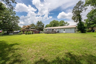 Welcome to 7 Sycamore Drive, located in the highly sought after on Kimberling City Golf Club in Missouri - for sale on GolfHomes.com, golf home, golf lot