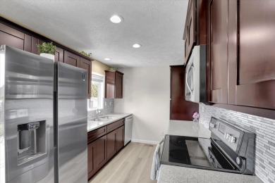 Gorgeous, fully remodeled home just moments from Esmeralda Golf on Esmeralda Golf Course in Washington - for sale on GolfHomes.com, golf home, golf lot