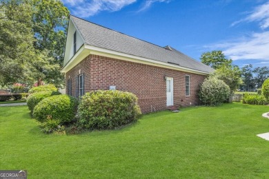Welcome to this well-maintained 4-bed, 2-bath Southbridge on Southbridge Golf Club in Georgia - for sale on GolfHomes.com, golf home, golf lot
