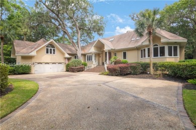 This timeless residence in Long Cove is a true blend of on Long Cove Club in South Carolina - for sale on GolfHomes.com, golf home, golf lot