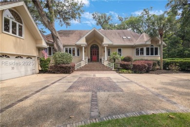 This timeless residence in Long Cove is a true blend of on Long Cove Club in South Carolina - for sale on GolfHomes.com, golf home, golf lot