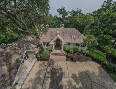 This timeless residence in Long Cove is a true blend of on Long Cove Club in South Carolina - for sale on GolfHomes.com, golf home, golf lot