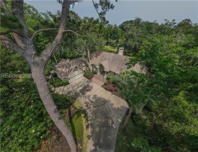This timeless residence in Long Cove is a true blend of on Long Cove Club in South Carolina - for sale on GolfHomes.com, golf home, golf lot