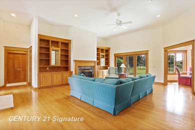 This all brick home, has everything you will need for easy on The Sawmill Golf Club in Michigan - for sale on GolfHomes.com, golf home, golf lot