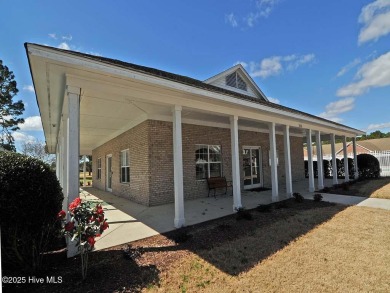 A Beautiful three bedroom, two bath home  with fenced back yard on Masonboro Country Club in North Carolina - for sale on GolfHomes.com, golf home, golf lot