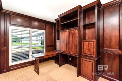 Beautiful, well-maintained home in sought after Heron Lakes on Heron Lakes Country Club in Alabama - for sale on GolfHomes.com, golf home, golf lot