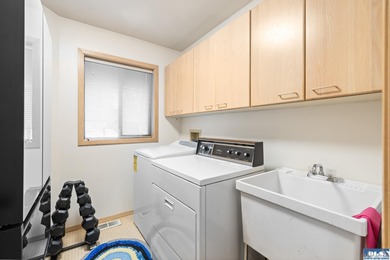 Beautiful Sequim Home located on a cul-de-sac in the desirable on The Cedars At Dungeness in Washington - for sale on GolfHomes.com, golf home, golf lot