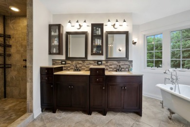 Custom home with 4 spacious bedrooms, 4.5 bathrooms nestled on on Blackstone Golf Club in Illinois - for sale on GolfHomes.com, golf home, golf lot