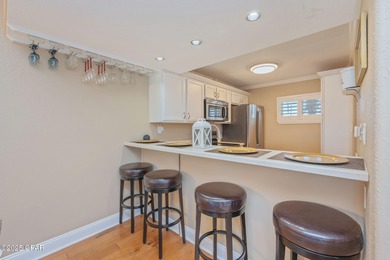 Updated one-bedroom, one-bath condo in Leisure Condominiums with on Holiday Golf Club in Florida - for sale on GolfHomes.com, golf home, golf lot