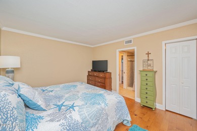 Updated one-bedroom, one-bath condo in Leisure Condominiums with on Holiday Golf Club in Florida - for sale on GolfHomes.com, golf home, golf lot