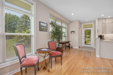 Carefree condo living located on Clearbrook Golf Course.  This on Clearbrook Golf Club in Michigan - for sale on GolfHomes.com, golf home, golf lot