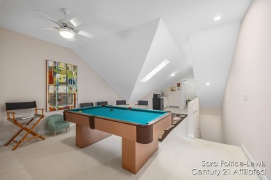 Carefree condo living located on Clearbrook Golf Course.  This on Clearbrook Golf Club in Michigan - for sale on GolfHomes.com, golf home, golf lot