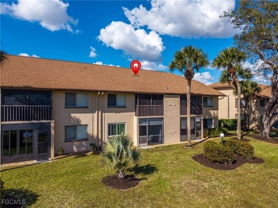 Welcome to relaxed Florida living in the desirable Cross Creek on Cross Creek Country Club in Florida - for sale on GolfHomes.com, golf home, golf lot