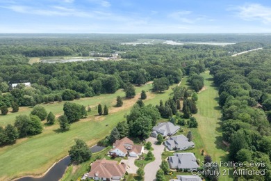 Carefree condo living located on Clearbrook Golf Course.  This on Clearbrook Golf Club in Michigan - for sale on GolfHomes.com, golf home, golf lot