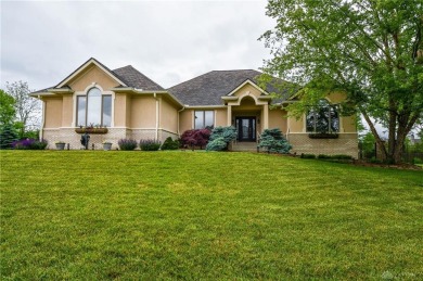 Unwind in style in this stunning 3-bedroom, 3.5-bathroom home on Country Club of the North in Ohio - for sale on GolfHomes.com, golf home, golf lot