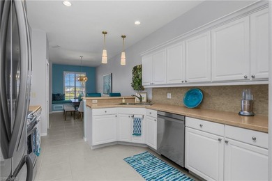 FABULOUS DESIGNER DECORATED upper level 3 bedroom, 3 bath, coach on Copperleaf Golf Club in Florida - for sale on GolfHomes.com, golf home, golf lot