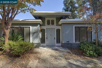 Single story, level-in nicely situated in quiet Rossmoor on Rossmoor Golf Course in California - for sale on GolfHomes.com, golf home, golf lot