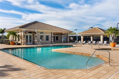 FABULOUS DESIGNER DECORATED upper level 3 bedroom, 2 bath, coach on Copperleaf Golf Club in Florida - for sale on GolfHomes.com, golf home, golf lot