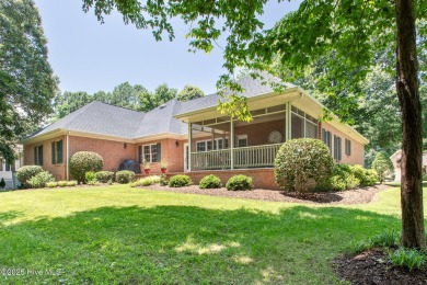This beautiful 3-bedroom, 2.5-bath home is located on Golf on Sound Golf Links at Albemarle Plantation in North Carolina - for sale on GolfHomes.com, golf home, golf lot