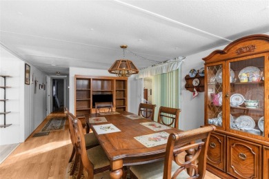 MOTIVATE SELLER, FULLLY FURNISHED MAKE AN OFFER!!  Welcome to on Brookridge Country Club in Florida - for sale on GolfHomes.com, golf home, golf lot