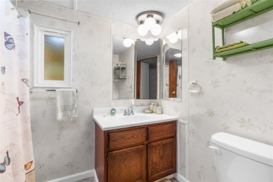 MOTIVATE SELLER, FULLLY FURNISHED MAKE AN OFFER!!  Welcome to on Brookridge Country Club in Florida - for sale on GolfHomes.com, golf home, golf lot