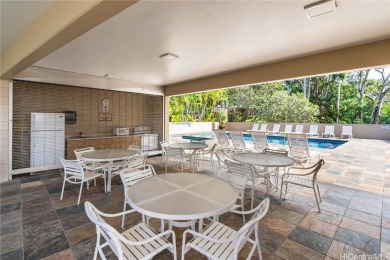 Beautifully renovated 2 bedrooms 2 full bathroom unit with 1 on Pearl Country Club in Hawaii - for sale on GolfHomes.com, golf home, golf lot