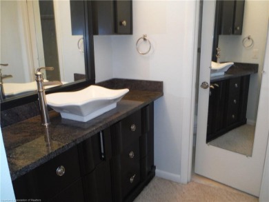 Beautifully maintained and updated 2BR 2BA Golf Course Villa on Golf Hammock Country Club in Florida - for sale on GolfHomes.com, golf home, golf lot
