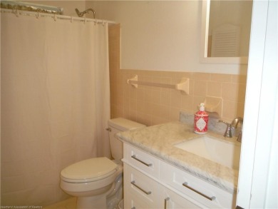 Beautifully maintained and updated 2BR 2BA Golf Course Villa on Golf Hammock Country Club in Florida - for sale on GolfHomes.com, golf home, golf lot