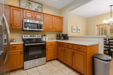 This spacious condo has a Great floorplan and a Garage! View the on Ledgestone Country Club and Golf Course in Missouri - for sale on GolfHomes.com, golf home, golf lot