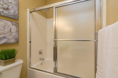 This spacious condo has a Great floorplan and a Garage! View the on Ledgestone Country Club and Golf Course in Missouri - for sale on GolfHomes.com, golf home, golf lot