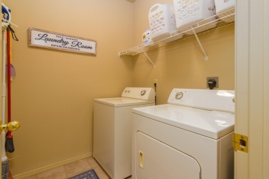 This spacious condo has a Great floorplan and a Garage! View the on Ledgestone Country Club and Golf Course in Missouri - for sale on GolfHomes.com, golf home, golf lot