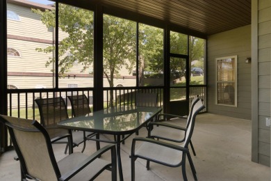 This spacious condo has a Great floorplan and a Garage! View the on Ledgestone Country Club and Golf Course in Missouri - for sale on GolfHomes.com, golf home, golf lot