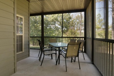 This spacious condo has a Great floorplan and a Garage! View the on Ledgestone Country Club and Golf Course in Missouri - for sale on GolfHomes.com, golf home, golf lot
