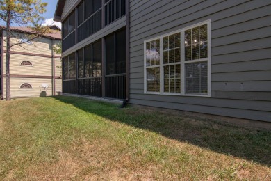 This spacious condo has a Great floorplan and a Garage! View the on Ledgestone Country Club and Golf Course in Missouri - for sale on GolfHomes.com, golf home, golf lot