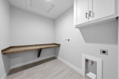 It's time to simplify your life with a NEW MAINTENANCE PROVIDED on Lakewood Oaks Golf Club, Ltd. in Missouri - for sale on GolfHomes.com, golf home, golf lot